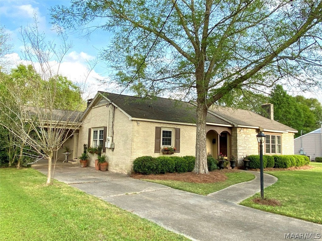 109 Ridge Crest Enterprise, AL 36330 - Photo 2 of 40 Gallery Image 2