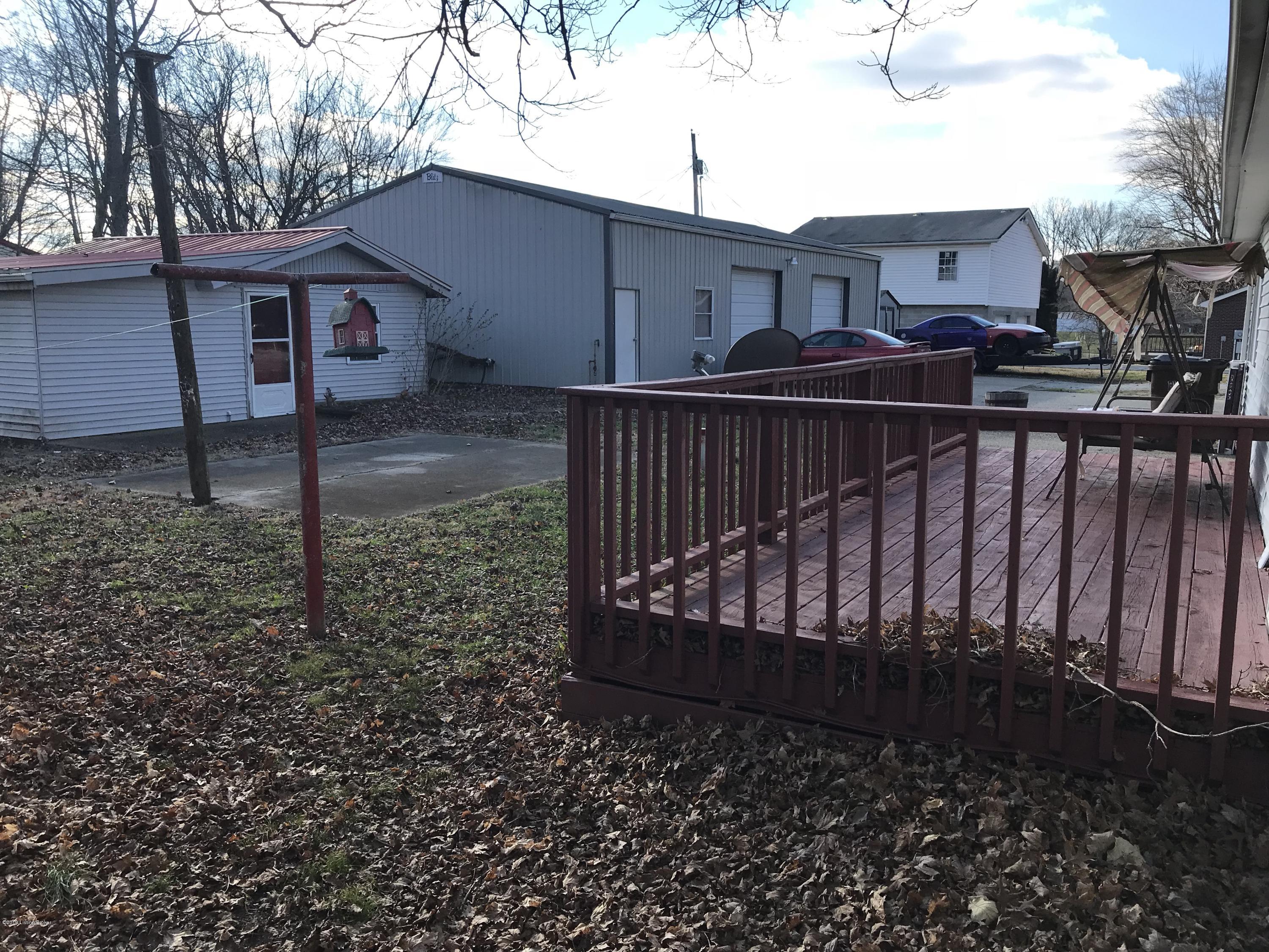 193 Rodgers Road Brooks, KY 40165 - Photo 5 of 23 Deck