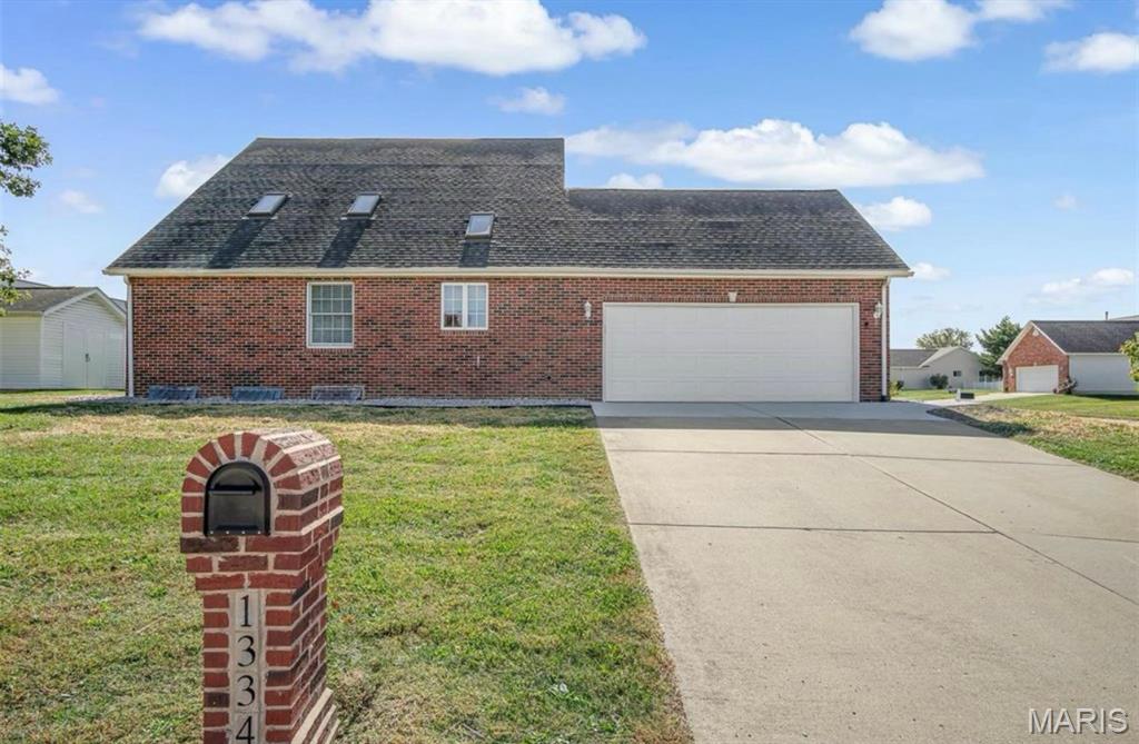 1334 Rachael Lane Waterloo, IL 62298 - Photo 3 of 26