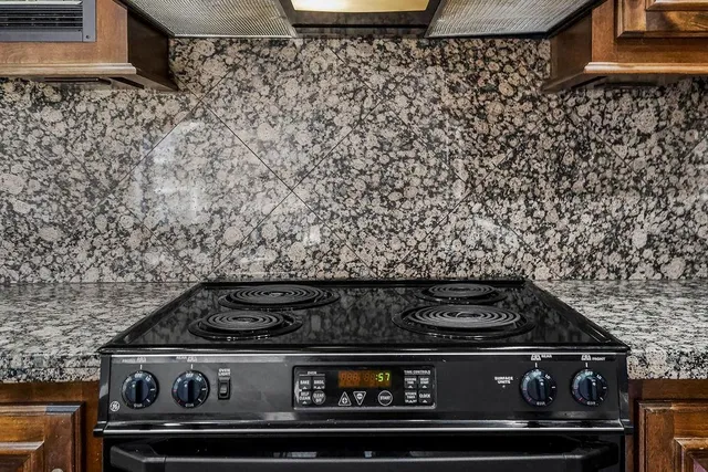 $499,950 | 400 West 49th Terrace, Unit 2044, Kansas City, MO 64112