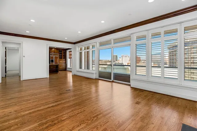 $499,950 | 400 West 49th Terrace, Unit 2044, Kansas City, MO 64112