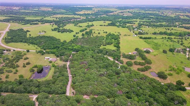 $410,000 | 5521 Monte Carlo Street, Corsicana, TX 75110