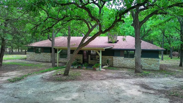 $410,000 | 5521 Monte Carlo Street, Corsicana, TX 75110
