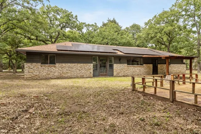 $410,000 | 5521 Monte Carlo Street, Corsicana, TX 75110