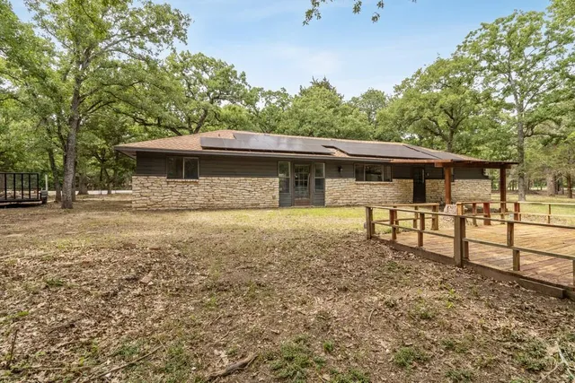 $410,000 | 5521 Monte Carlo Street, Corsicana, TX 75110