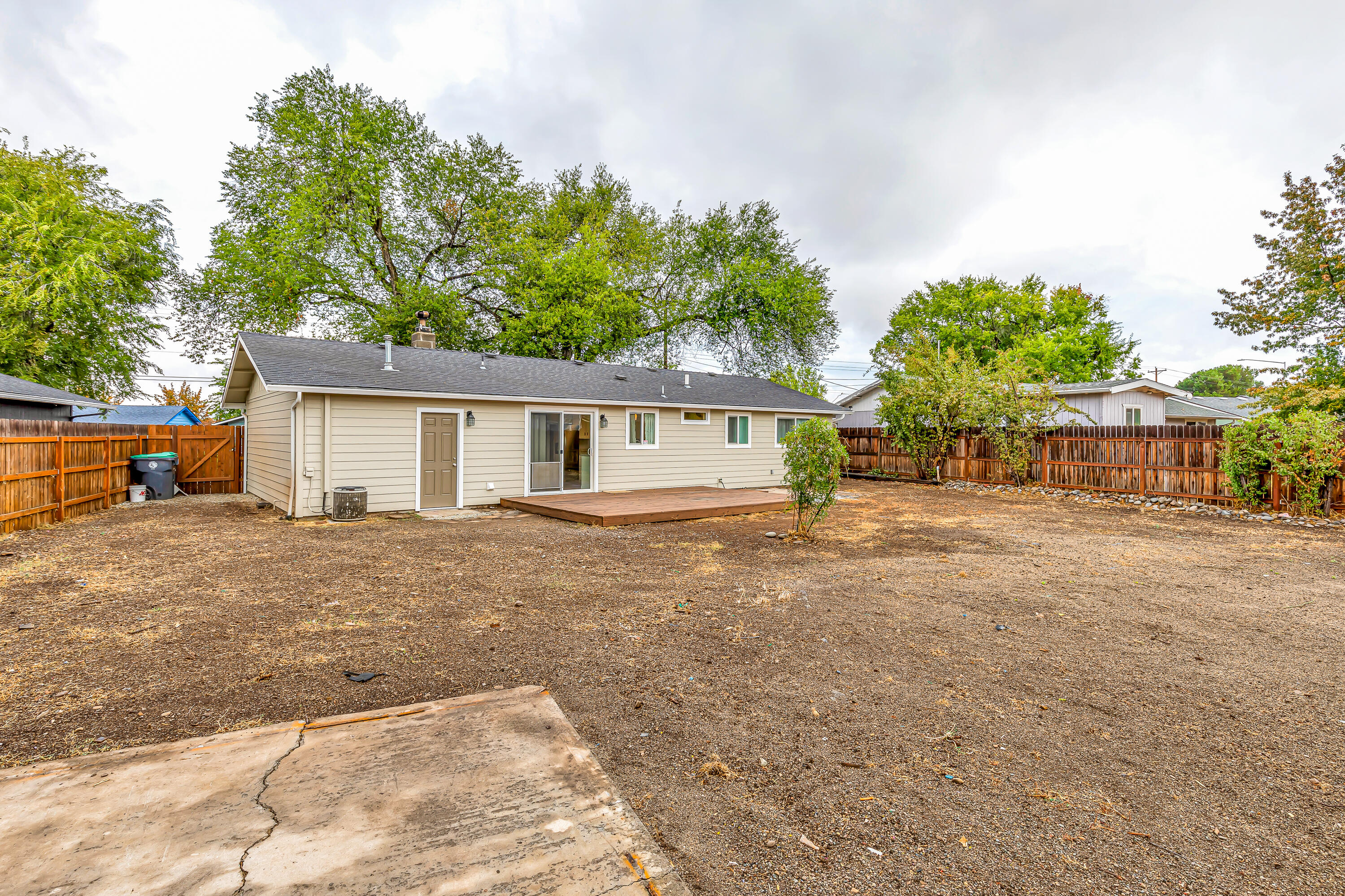 8034 Division Road White City, OR 97503 - Photo 29 of 31 34