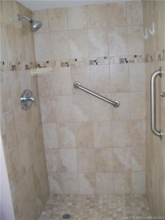 1985 Southwest Palm City Road, Unit 44A Stuart, FL 34994 - Photo 19 of 27 Gallery Image 19