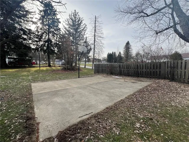 $179,900 | 441 North Pitt Street, Mercer, PA 16137