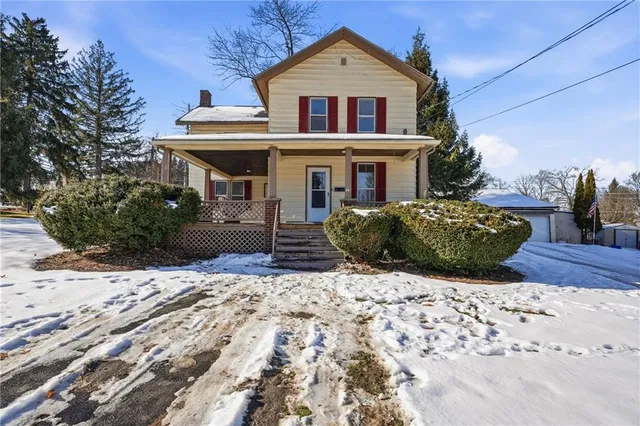 $179,900 | 441 North Pitt Street, Mercer, PA 16137