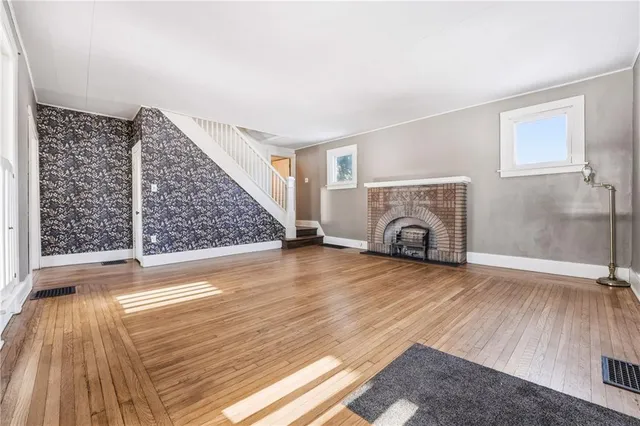 $179,900 | 441 North Pitt Street, Mercer, PA 16137