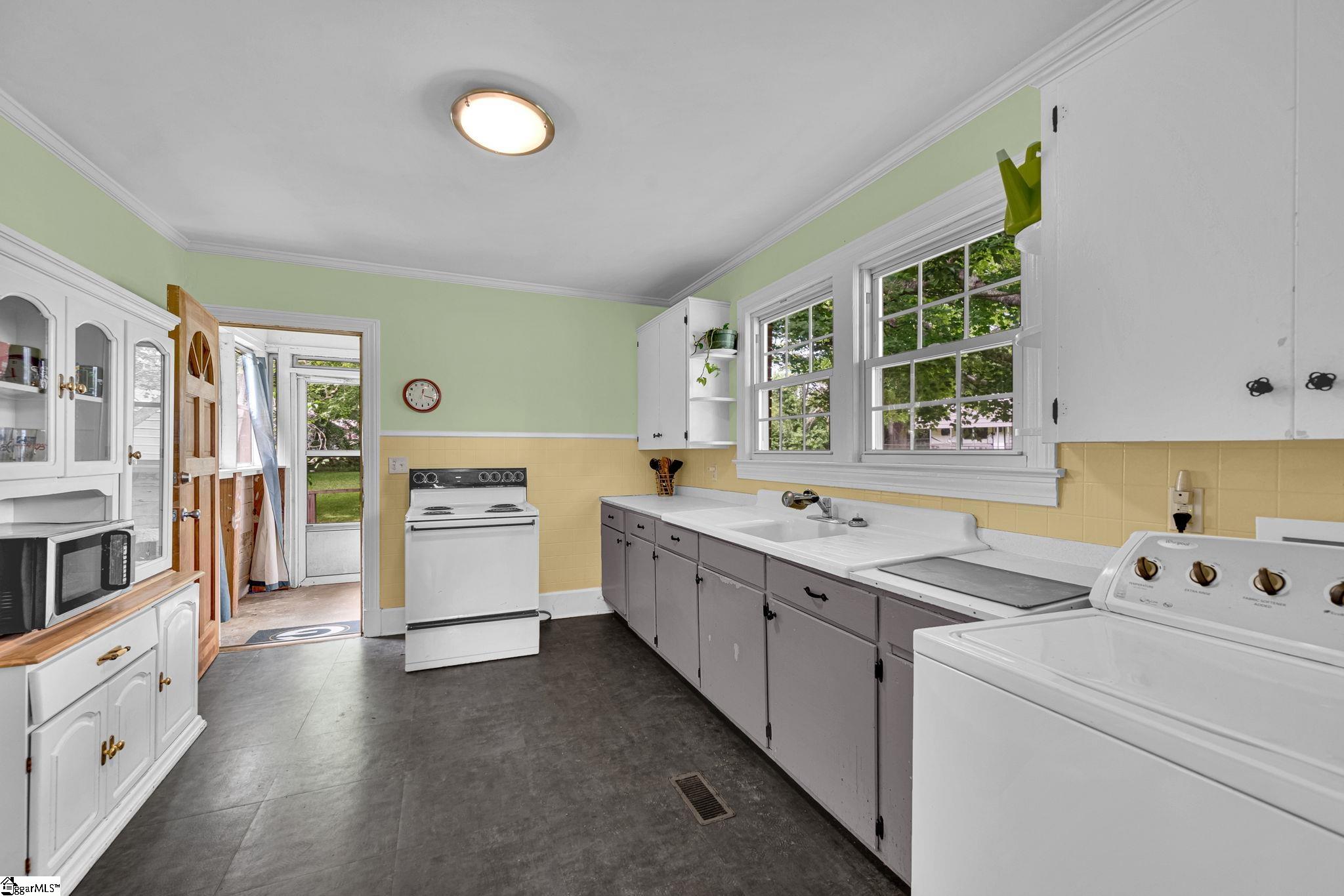 102 Graham Honea Path, SC 29654 - Photo 11 of 29 Gallery Image 11