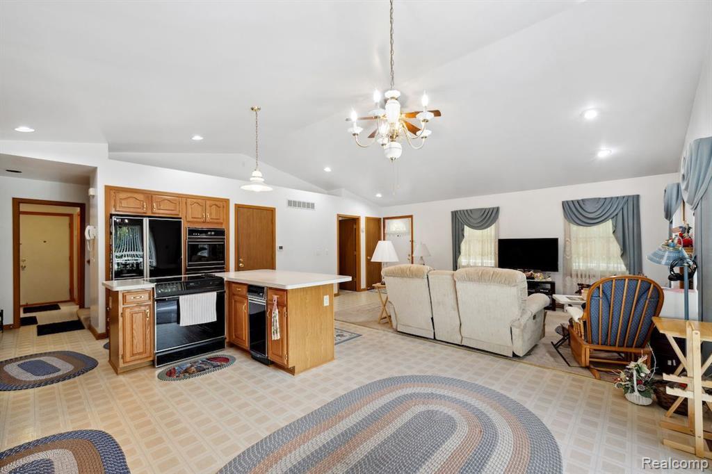 11105 Bohm Road Byron, MI 48418 - Photo 10 of 34