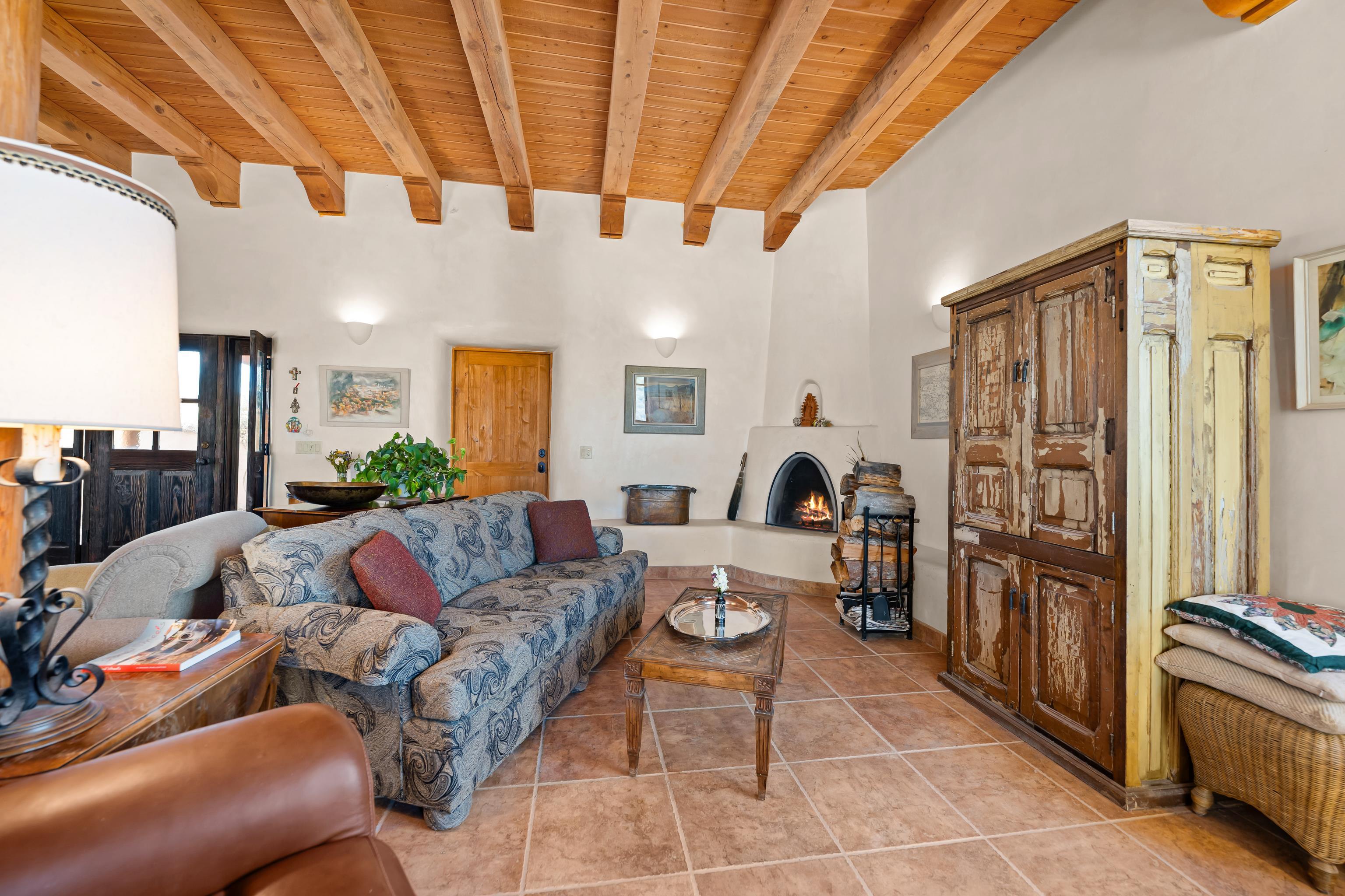 2 Tecolote Road El Prado, NM 87529 - Photo 16 of 39 Gallery Image 16