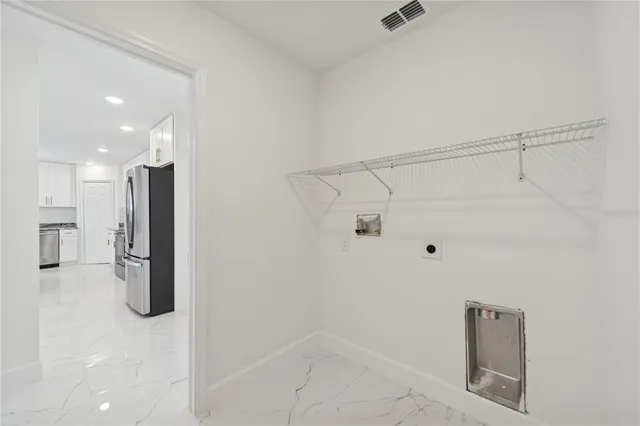 a view of a garage room