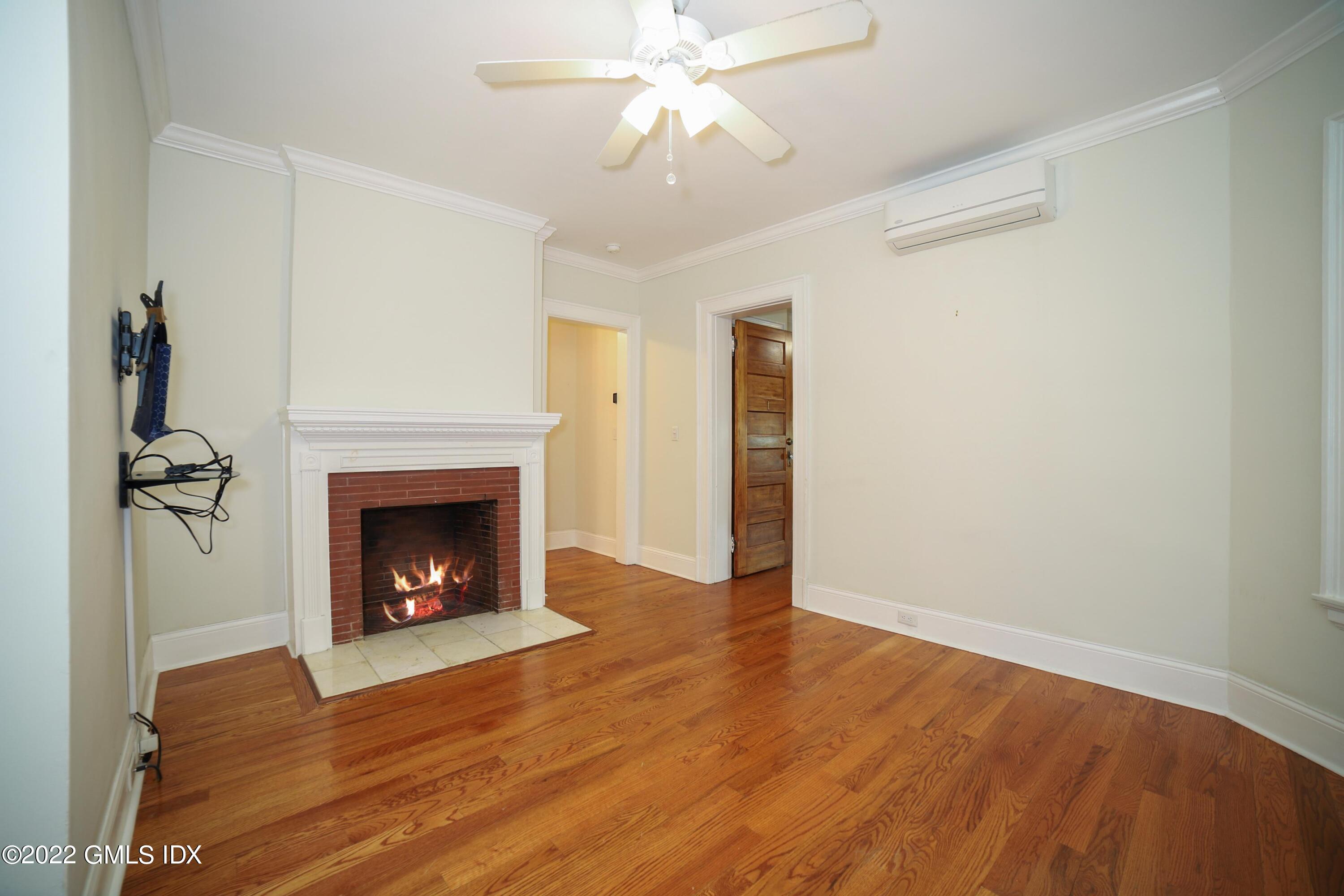 56 Ritch Avenue, Unit WEST Greenwich, CT 06830 - Photo 5 of 17 12-Living Room