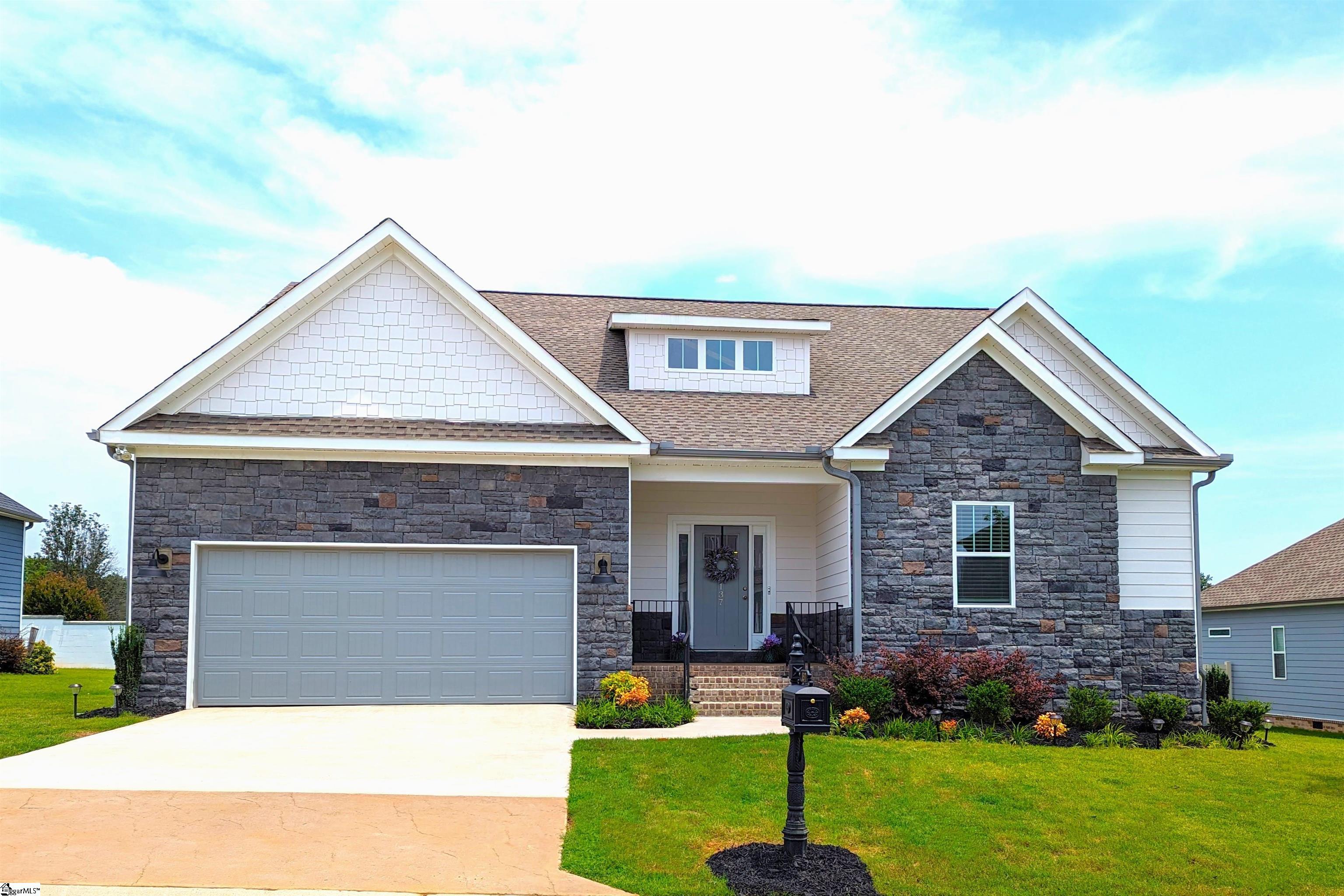 137 Mystic Vineyard Lane Anderson, SC 29621 - Photo 2 of 36