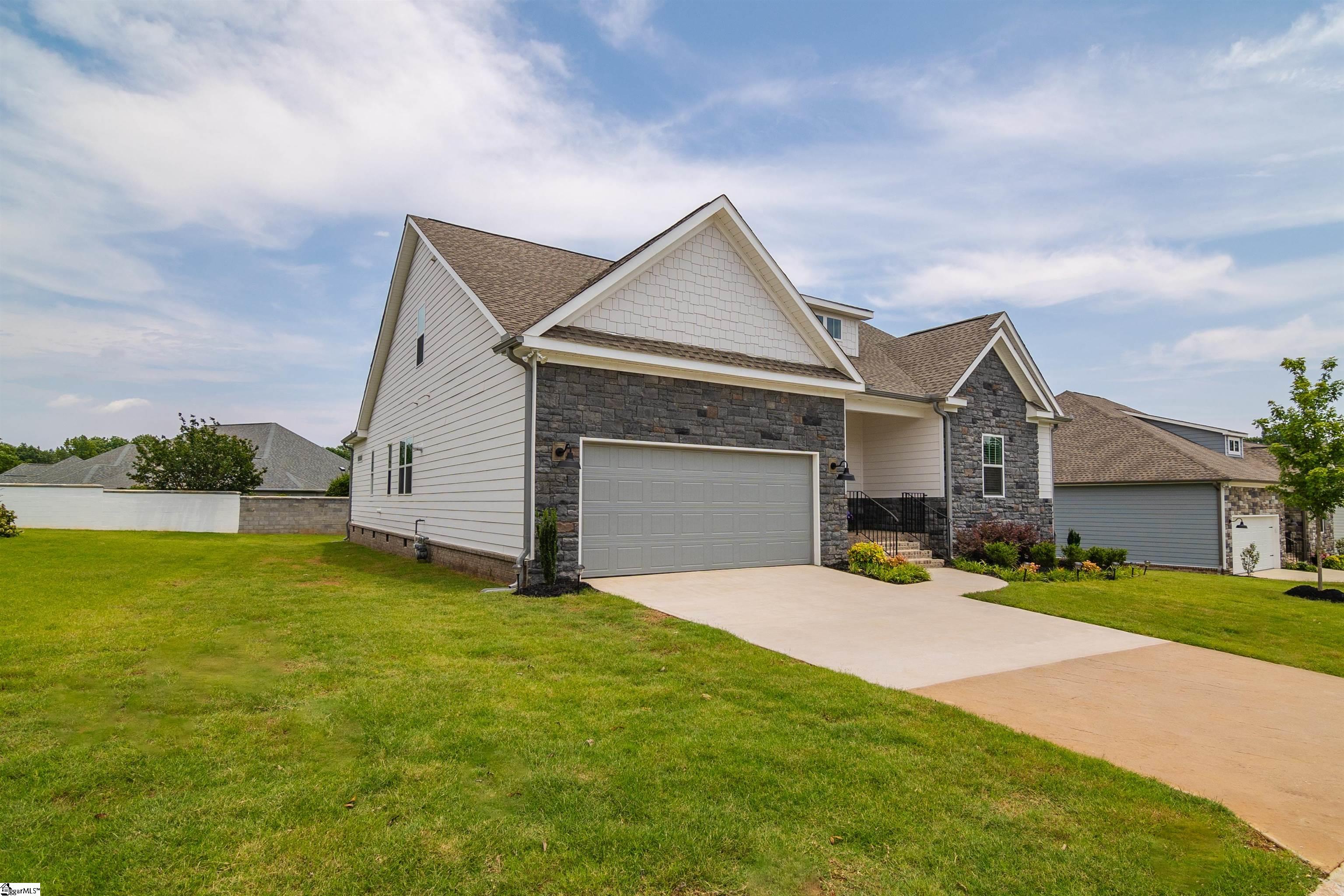 137 Mystic Vineyard Lane Anderson, SC 29621 - Photo 4 of 36