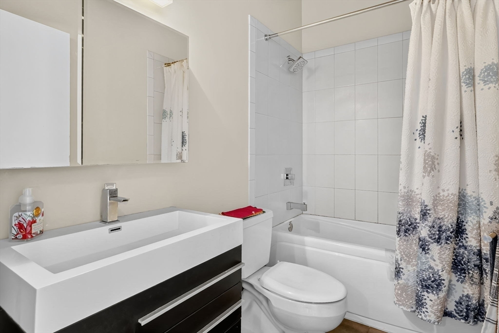385 Worthington Street, Unit 3D Springfield, MA 01103 - Photo 24 of 34 Gallery Image 24
