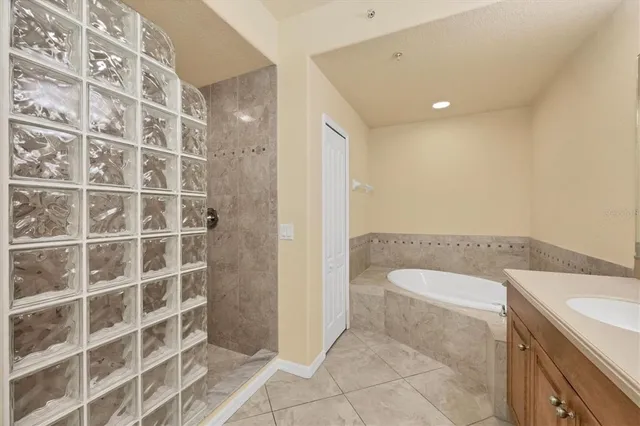 $375,000 | 1000 San Lino Circle, Unit 1034, Venice, FL 34292