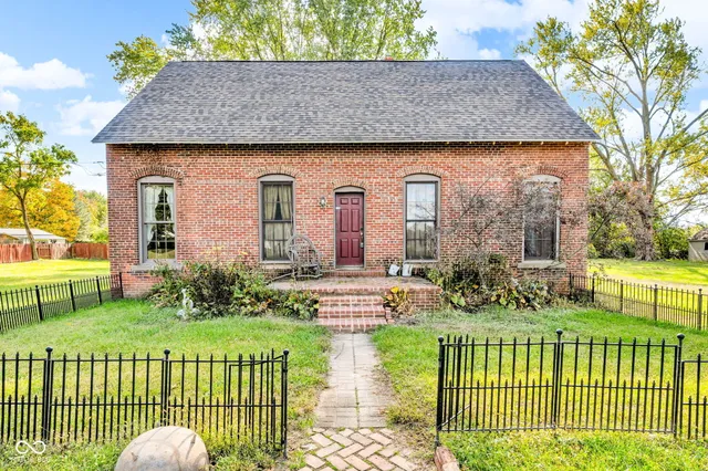 $235,000 | 4051 West 100th Street North, Bargersville, IN 46106