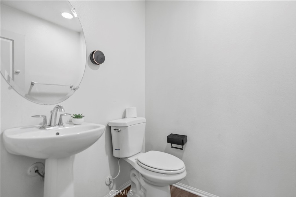 6359 Lyra Road Eastvale, CA 91752 - Photo 8 of 30