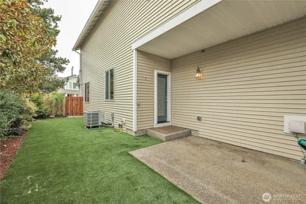 $644,000 | 2414 88th Drive Northeast, Lake Stevens, WA 98258
