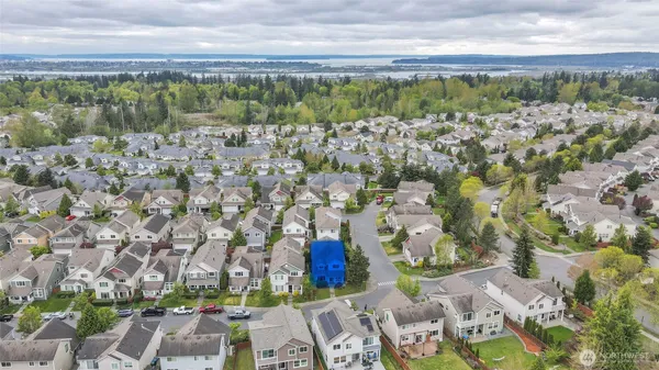 $644,000 | 2414 88th Drive Northeast, Lake Stevens, WA 98258