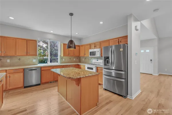 $644,000 | 2414 88th Drive Northeast, Lake Stevens, WA 98258