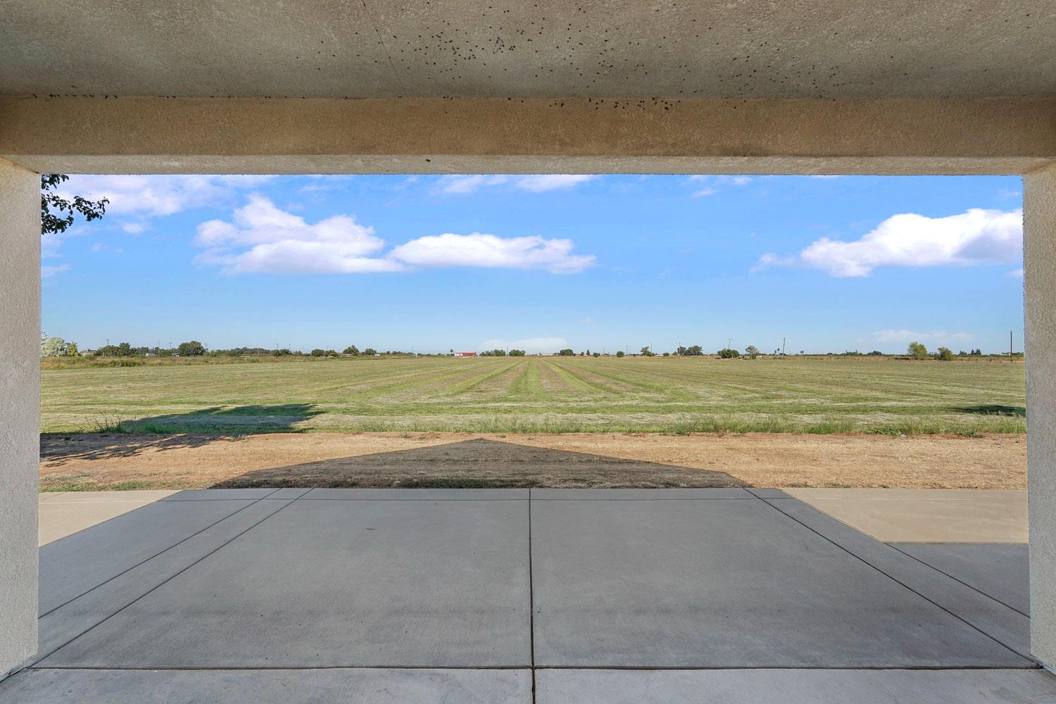 6120 Eschinger Road Elk Grove, CA 95757 - Photo 35 of 39 a view of an ocean and beach