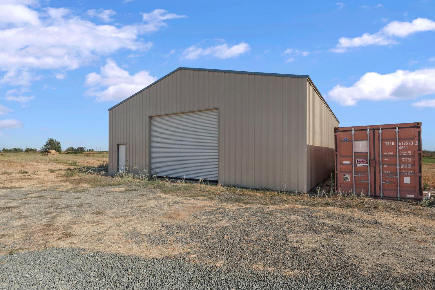 6120 Eschinger Road Elk Grove, CA 95757 - Photo 38 of 39 a view of an empty room