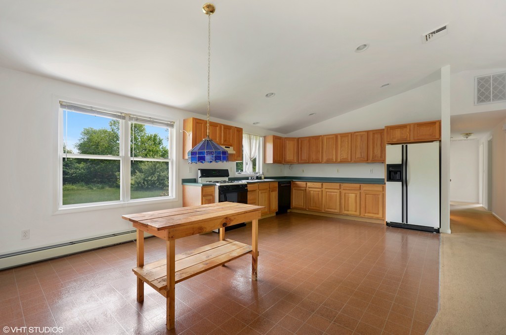 39 Boston Hill Road Fairhaven, MA 02719 - Photo 7 of 16 a room with furniture and a window