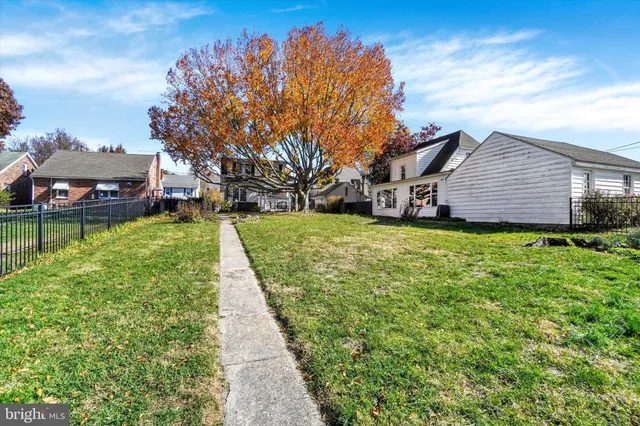 $284,500 | 105 North Gotwalt Street, York, PA 17404