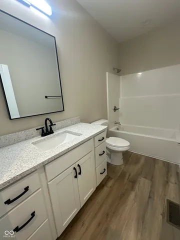 $355,000 | 106 Red Oak Lane, Covington, IN 47932