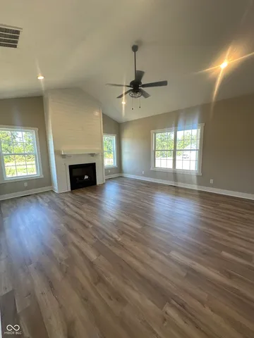 $355,000 | 106 Red Oak Lane, Covington, IN 47932