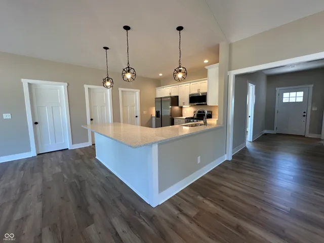 $355,000 | 106 Red Oak Lane, Covington, IN 47932