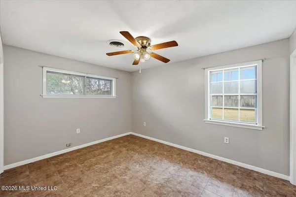 $185,000 | 258 Twin Lakes Drive, Canton, MS 39046