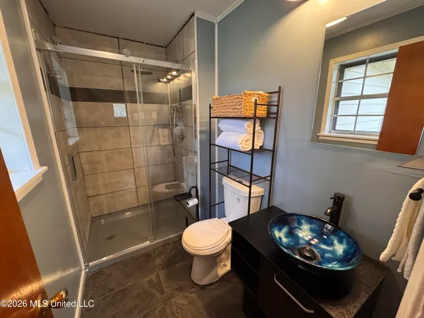 $185,000 | 258 Twin Lakes Drive, Canton, MS 39046