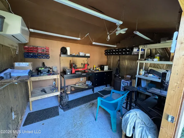 $185,000 | 258 Twin Lakes Drive, Canton, MS 39046