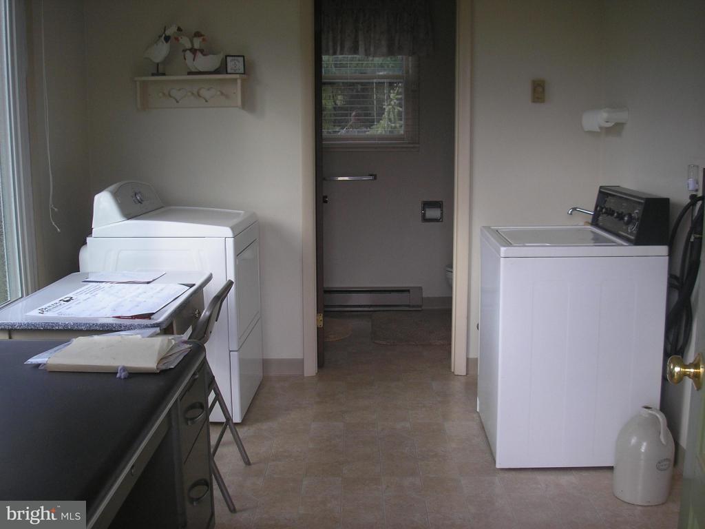 280 East Mt Airy Road Stevens, PA 17578 - Photo 16 of 23 Gallery Image 16