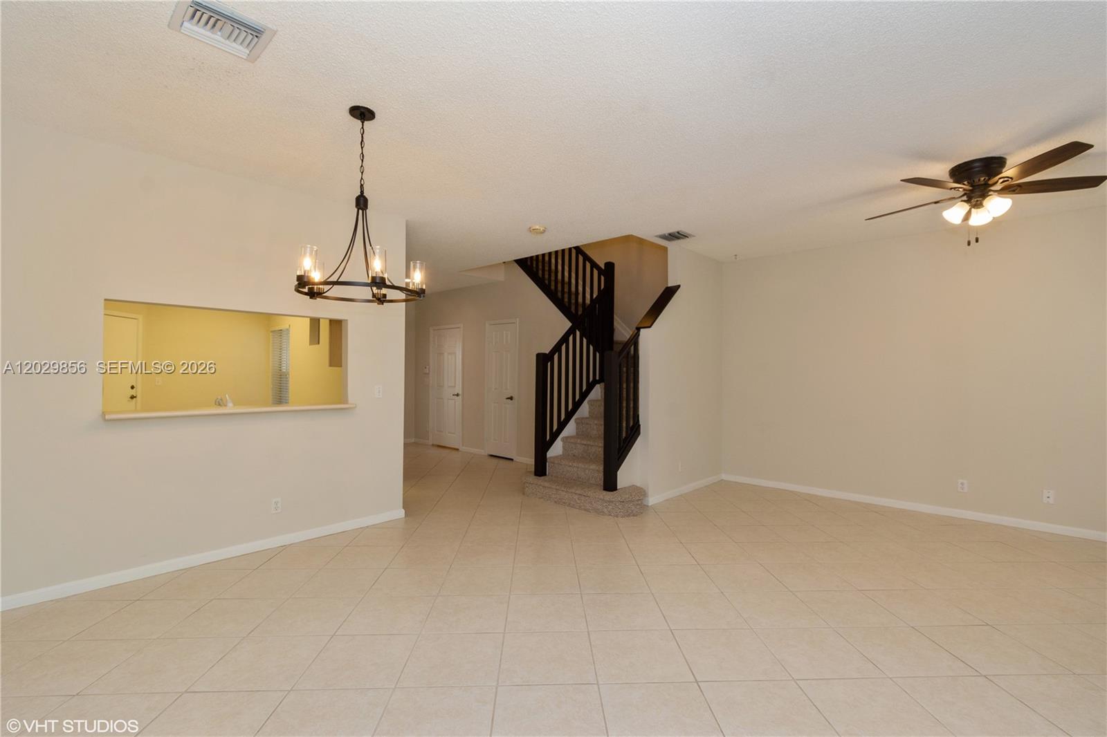 8272 Vía Serena Boca Raton, FL 33433 - Photo 5 of 11