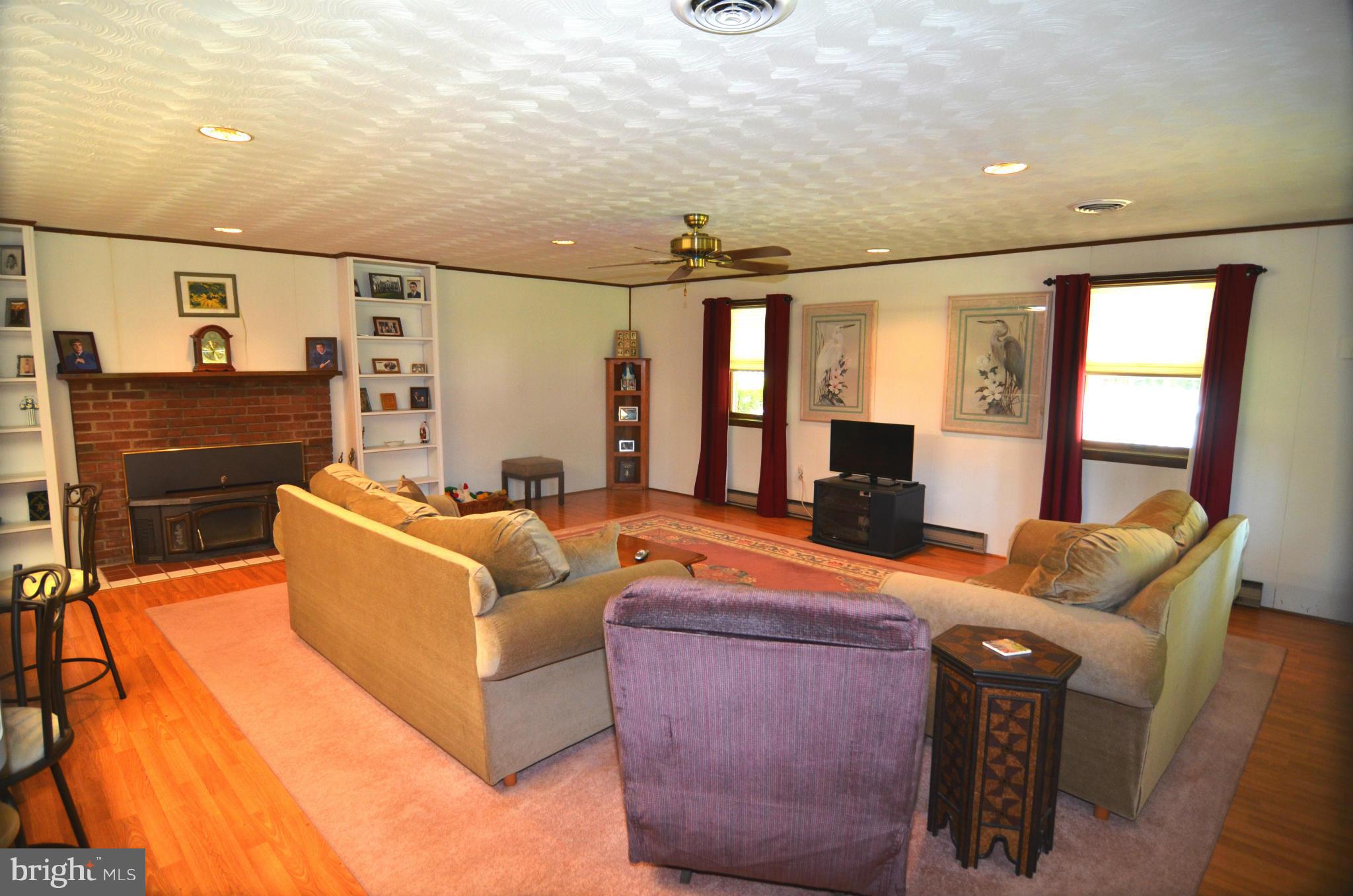 5500 Grinder Road Marbury, MD 20658 - Photo 2 of 30 Family Room