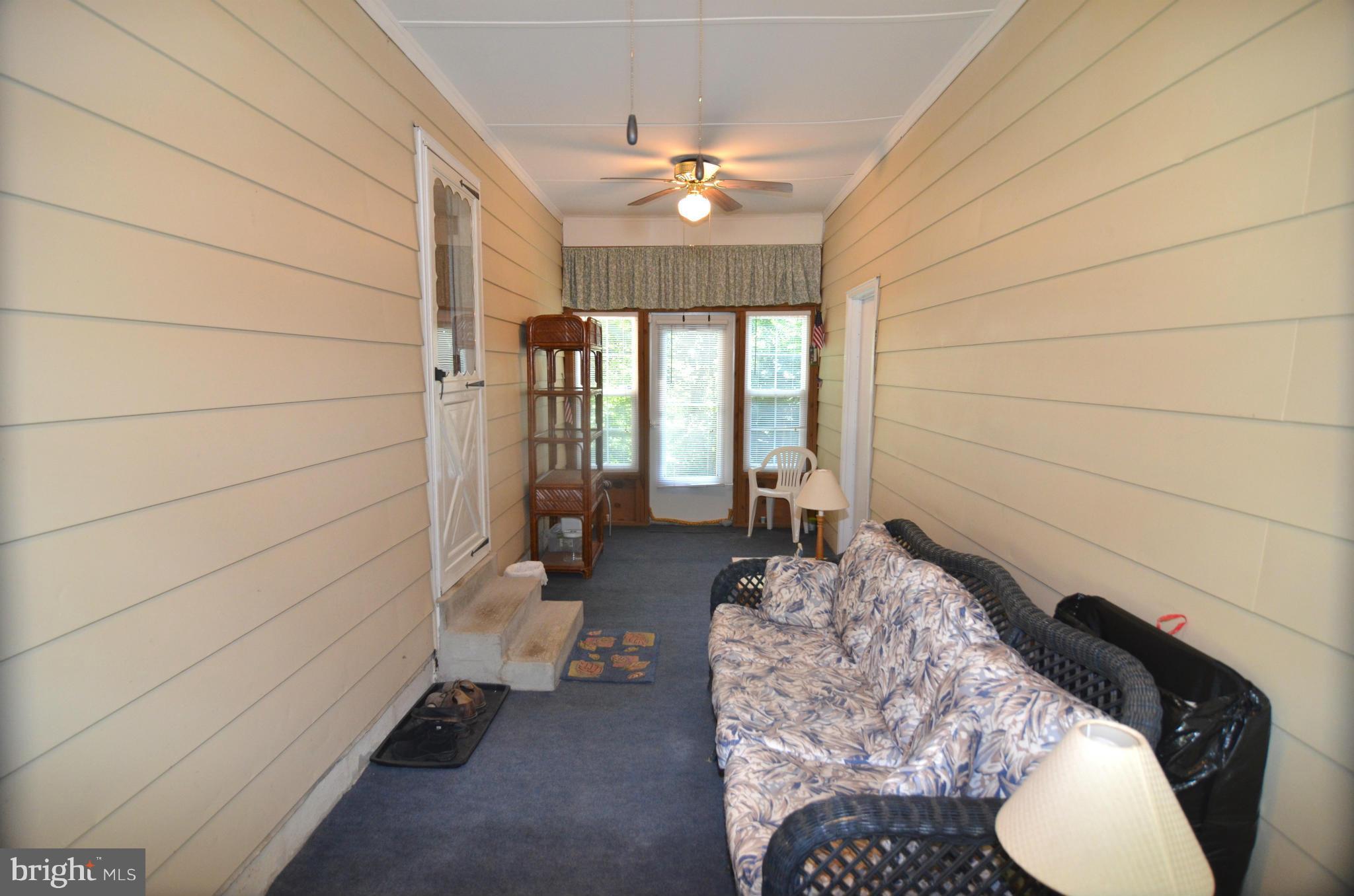 5500 Grinder Road Marbury, MD 20658 - Photo 19 of 30 Screened Breezeway