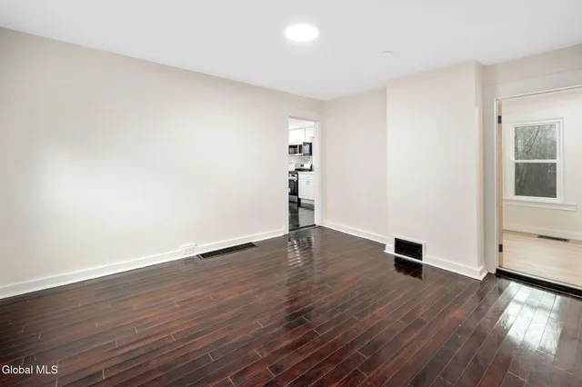 $379,999 | 517 Potter Hill Road, Petersburgh, NY 12138