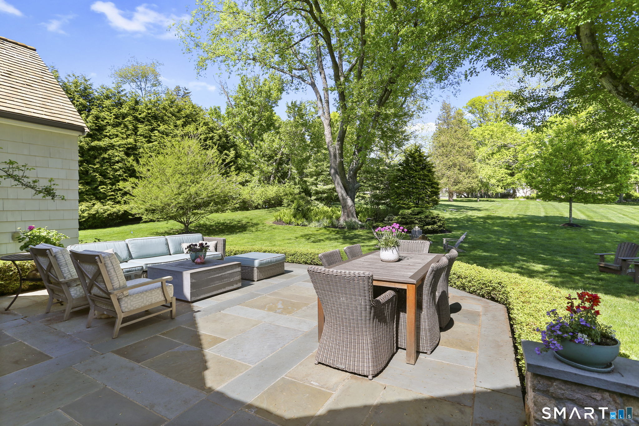 820 Hillside Road Fairfield, CT 06824 - Photo 33 of 40