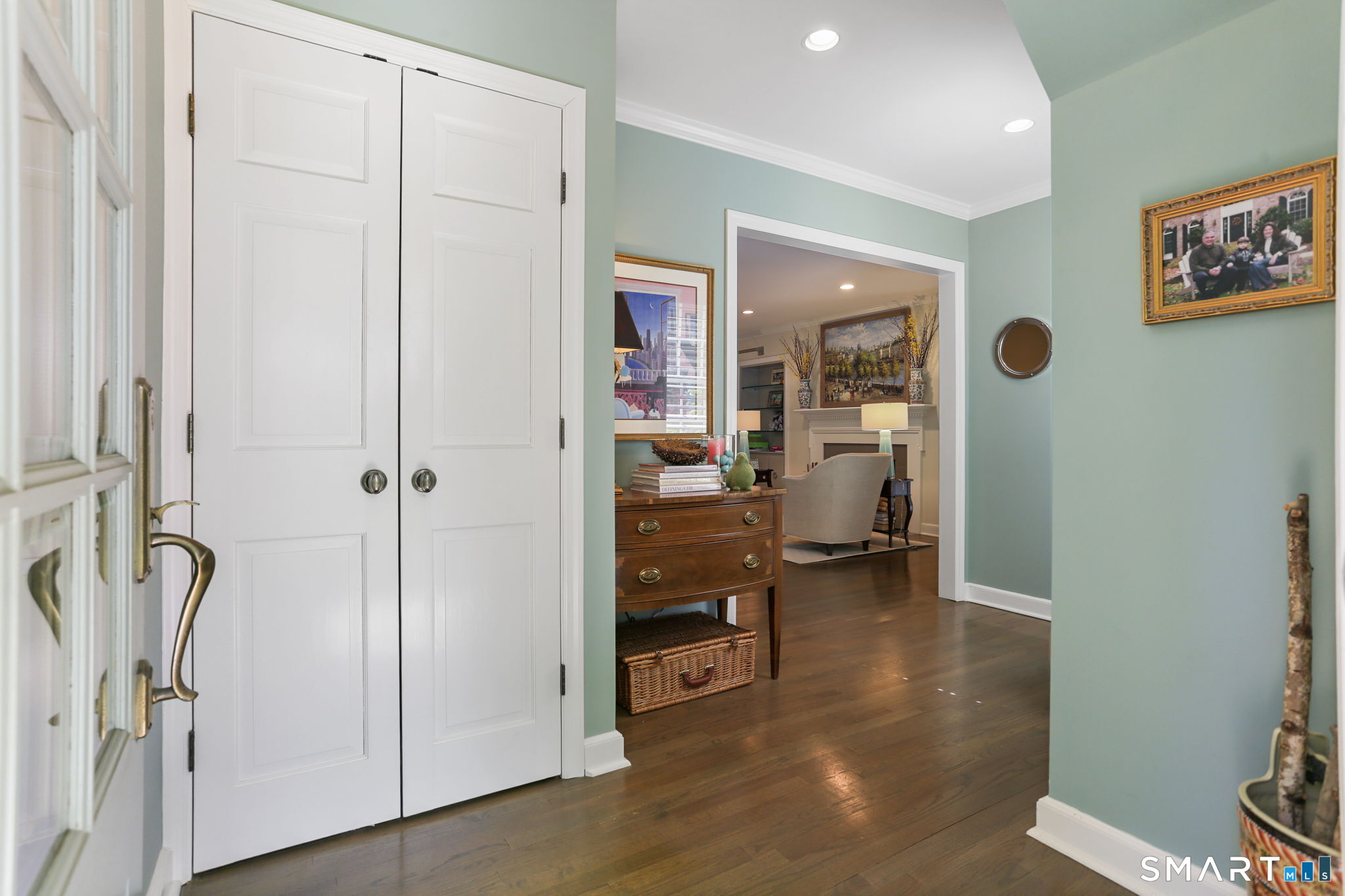 820 Hillside Road Fairfield, CT 06824 - Photo 6 of 40