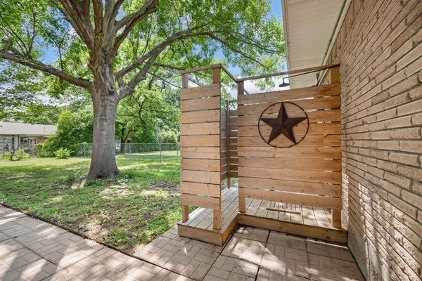 $259,000 | 413 Patricia Road, Hurst, TX 76053