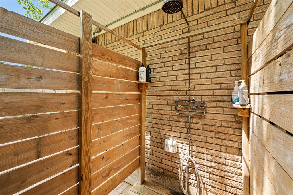 413 Patricia Road Hurst, TX 76053 - Photo 22 of 27 Outdoor Shower