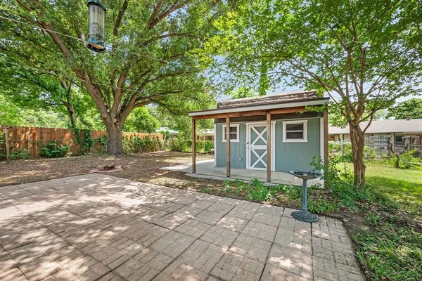 $259,000 | 413 Patricia Road, Hurst, TX 76053