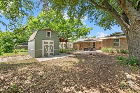 $259,000 | 413 Patricia Road, Hurst, TX 76053