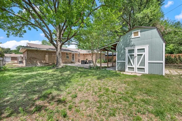$259,000 | 413 Patricia Road, Hurst, TX 76053